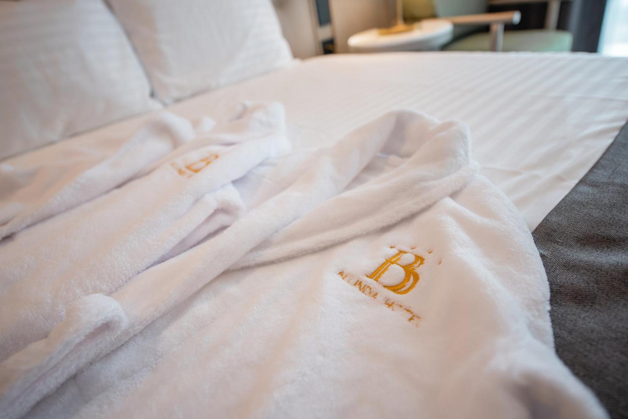 Belinda Hotel Mamaia Adults Only Bagian luar foto