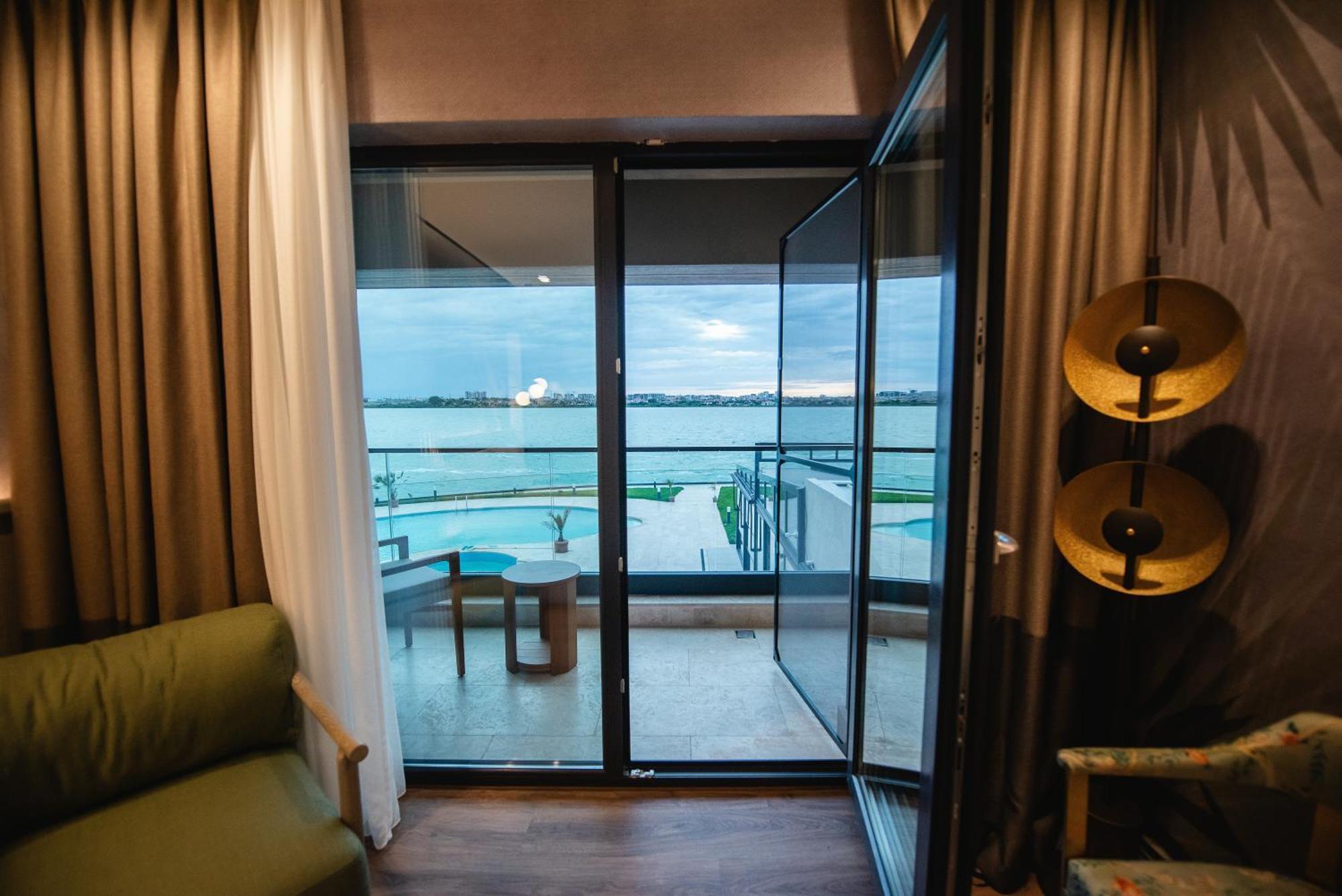 Belinda Hotel Mamaia Adults Only Bagian luar foto