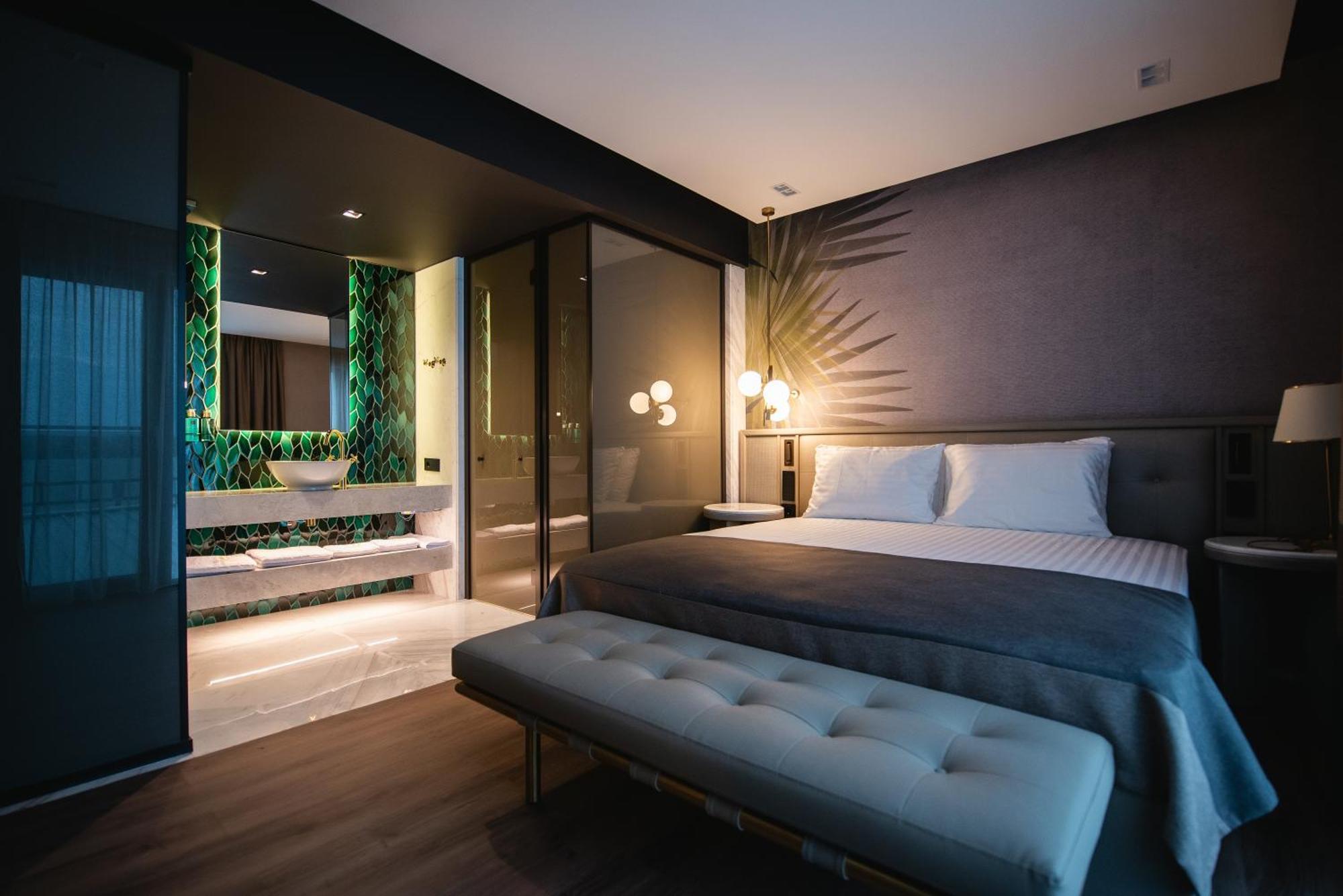 Belinda Hotel Mamaia Adults Only Bagian luar foto