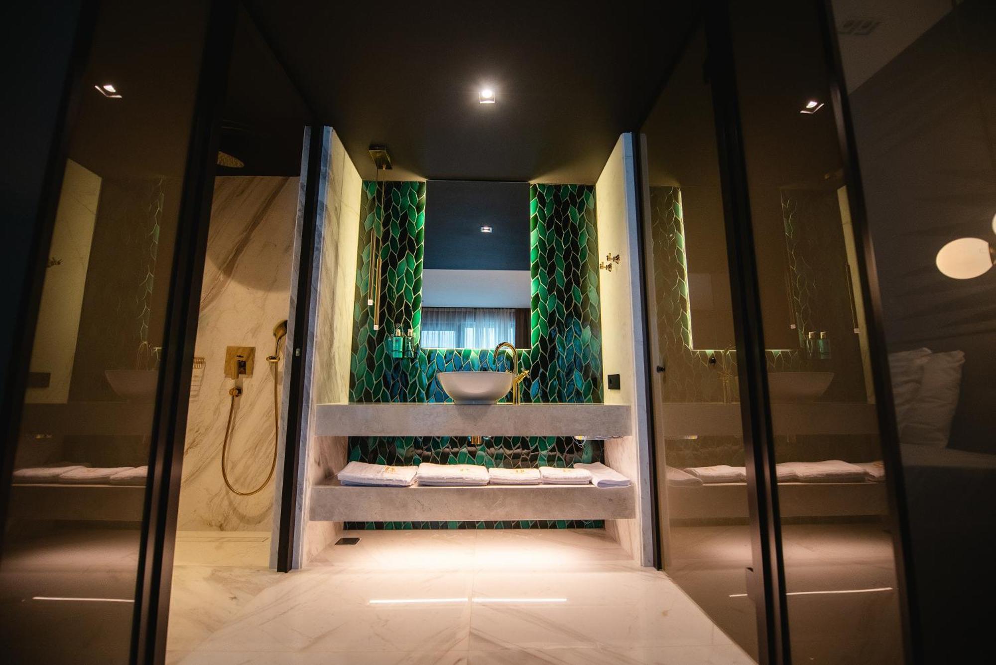 Belinda Hotel Mamaia Adults Only Bagian luar foto