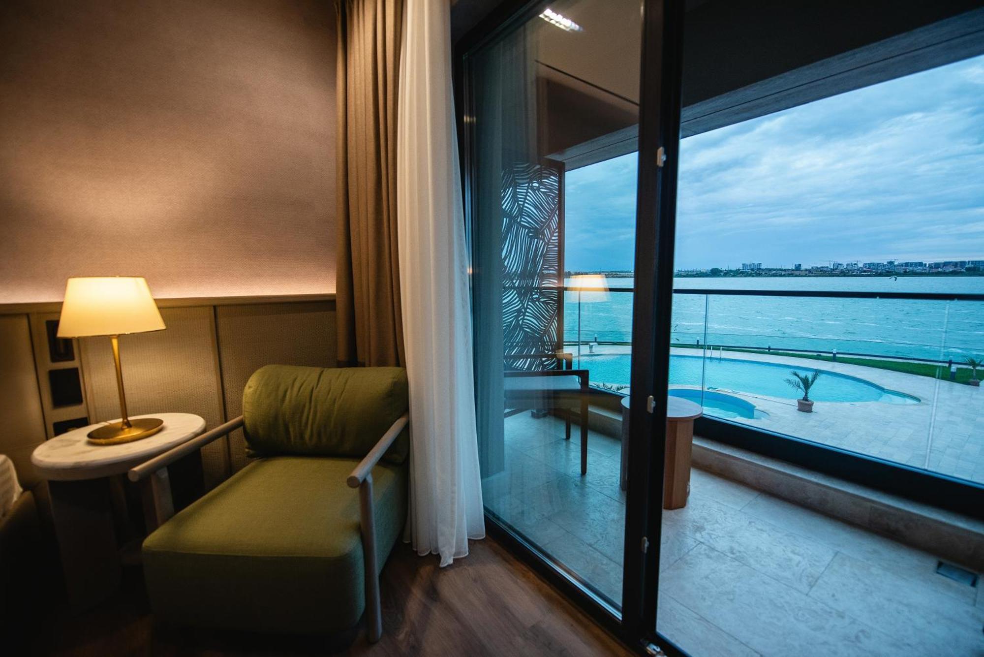 Belinda Hotel Mamaia Adults Only Bagian luar foto