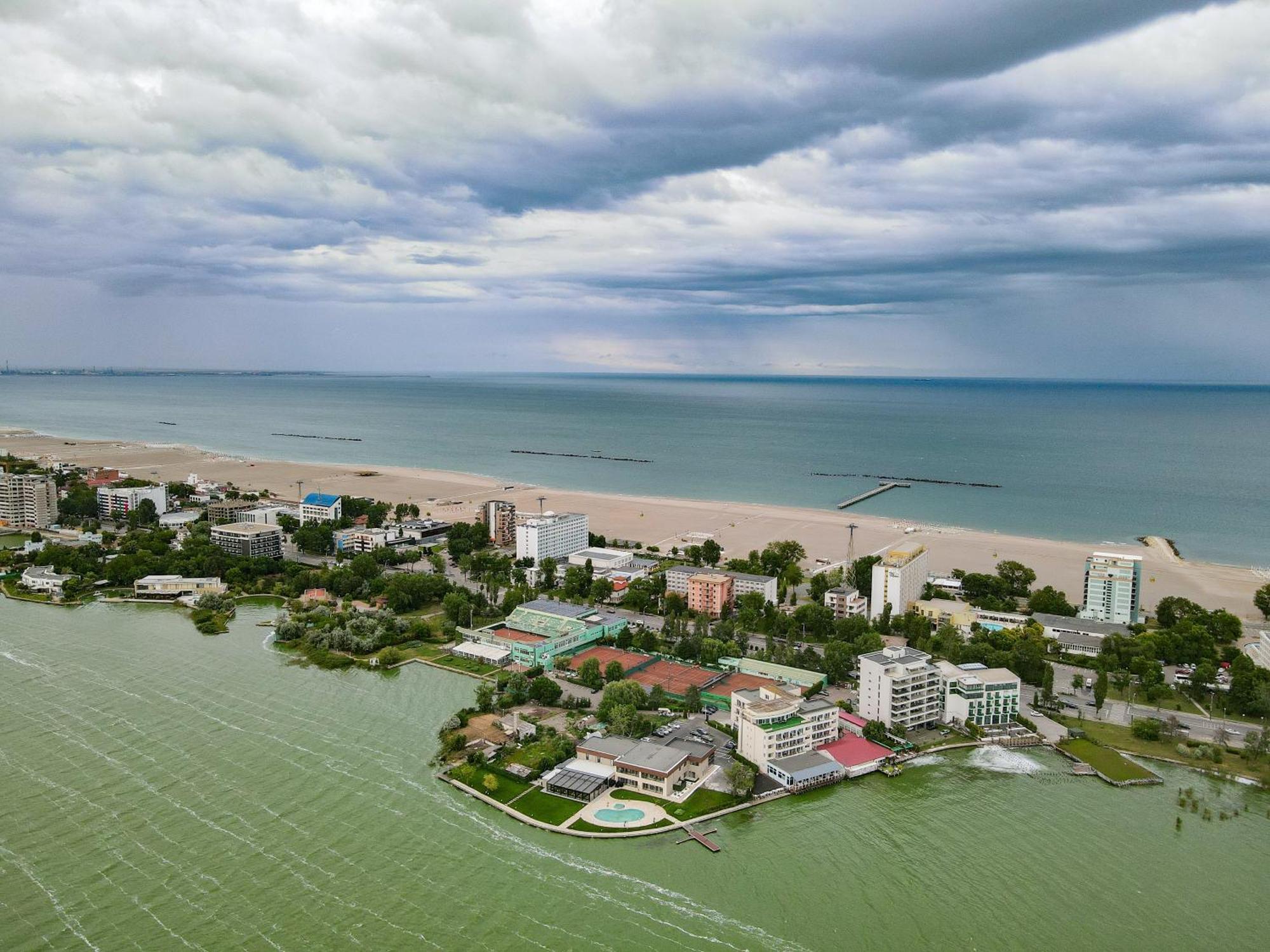 Belinda Hotel Mamaia Adults Only Bagian luar foto